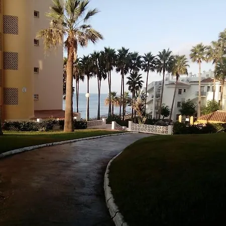 Malaga, Andalucia, Marbella - Mijas Costa, Primera Linea De Playa Sitio de Calahonda