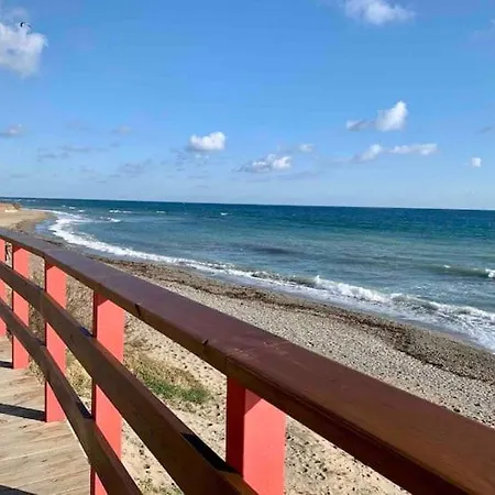 Malaga, Andalucia, Marbella - Mijas Costa, Primera Linea De Playa Apartment Sitio de Calahonda
