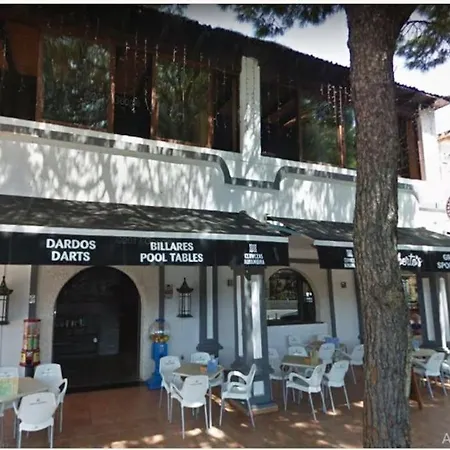Malaga, Andalucia, Marbella - Mijas Costa, Primera Linea De Playa Apartment Sitio de Calahonda